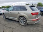 2017 Audi Q7 Premium Plus Золотой vin: WA1LAAF75HD050833