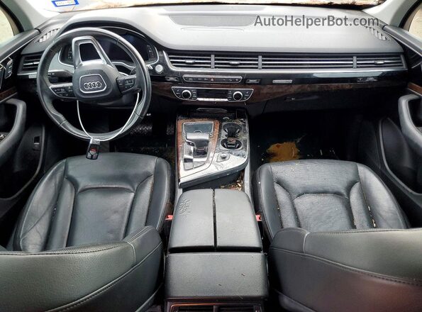 WA1LAAF76HD028825 2017 AUDI Q7 Черный Вид панели приборов