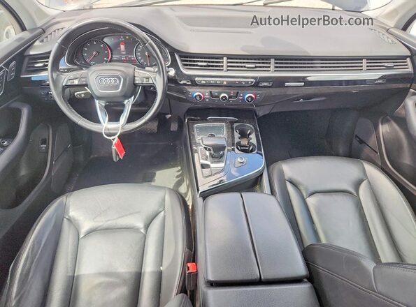 WA1LAAF78HD003408 2017 AUDI Q7 Black Widok deski rozdzielczej