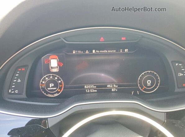 WA1LAAF78HD032696 2017 AUDI Q7 Black Widok zestawu wskaźników