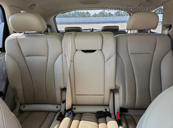 WA1LAAF79JD000118 2018 AUDI Q7 Бежевый Вид задних сидений