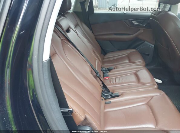 WA1LAAF79JD009062 2018 AUDI Q7 Black Вид наклейки з VIN-кодом