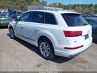 2018 Audi Q7 3.0t Premium Белый vin: WA1LAAF79JD028436