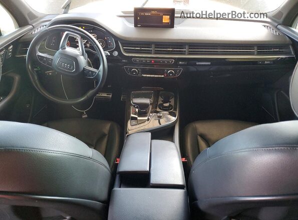 WA1LAAF7XHD005306 2017 AUDI Q7 Gray Dashboard view