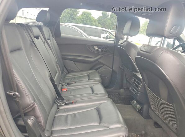 WA1LAAF7XHD046731 2017 AUDI Q7 Black Widok wnętrza z tyłu
