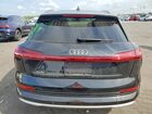 2019 Audi E-tron Premium Plus Черный vin: WA1LAAGE1KB023001
