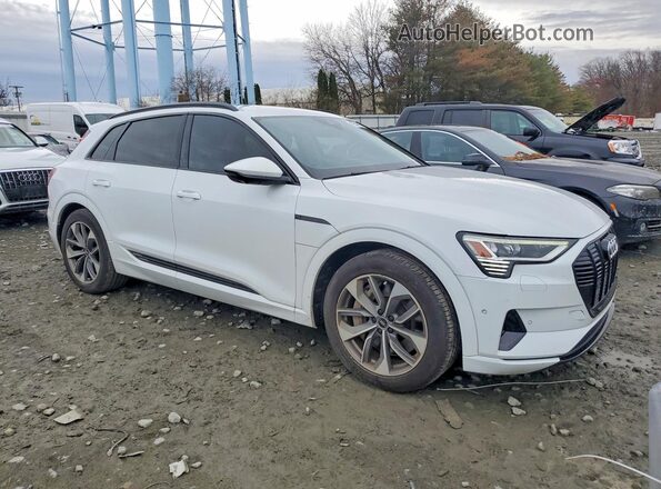 WA1LAAGE7MB027265 2021 AUDI E-TRON White Przód prawy