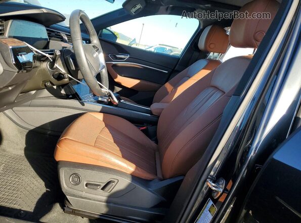 WA1LAAGE7NB014081 2022 AUDI E-TRON Gray წინა სალონის ხედი