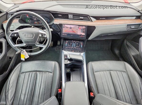 WA1LAAGEXKB014491 2019 AUDI E-TRON Orange Vista del salpicadero