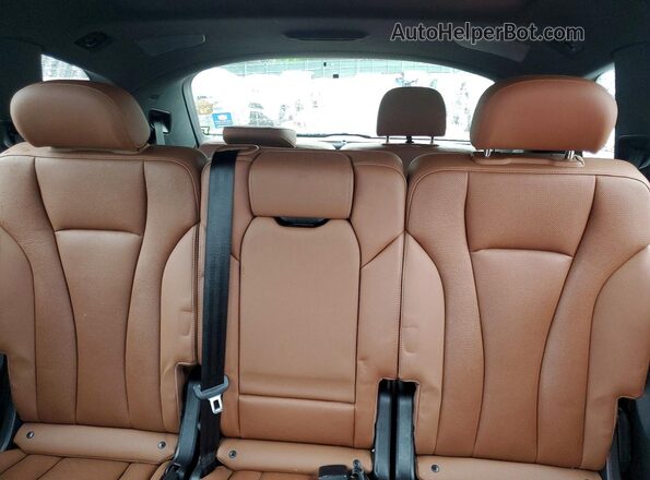 WA1LCBF78PD014777 2023 AUDI Q7 Blue Rear seats view