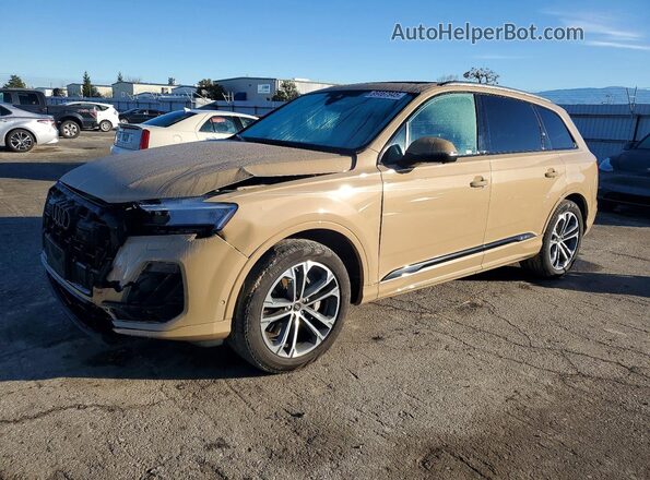 WA1LCBF7XSD007046 2025 AUDI Q7 Желто-коричневый Передняя левая четверть
