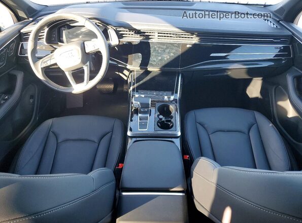 WA1LCBF7XSD007046 2025 AUDI Q7 Желто-коричневый Вид панели приборов
