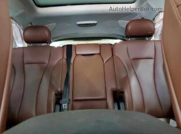 WA1LHAF74JD022457 2018 AUDI Q7 White Vista de los asientos traseros