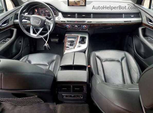WA1LHAF75KD016992 2019 AUDI Q7 Черный Вид панели приборов