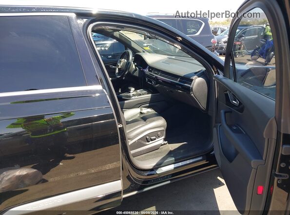WA1LHAF78HD046433 2017 AUDI Q7 Черный Вид салона спереди