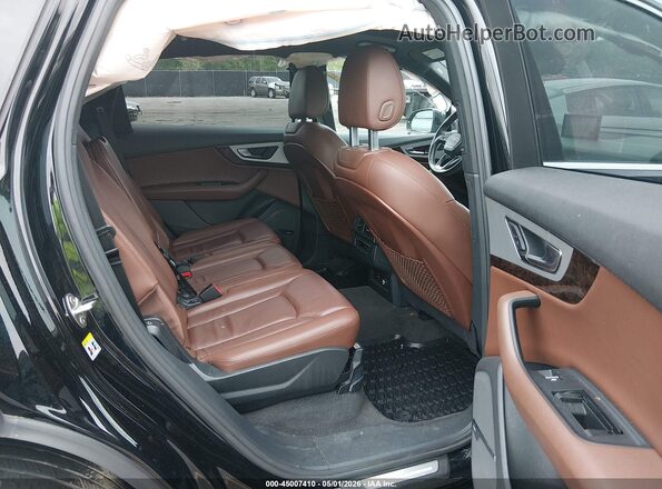 WA1LHAF78JD046342 2018 AUDI Q7 Black Vista de la etiqueta del VIN