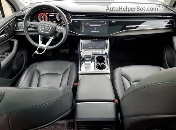 WA1LXBF74PD007667 2023 AUDI Q7 Черный Вид панели приборов