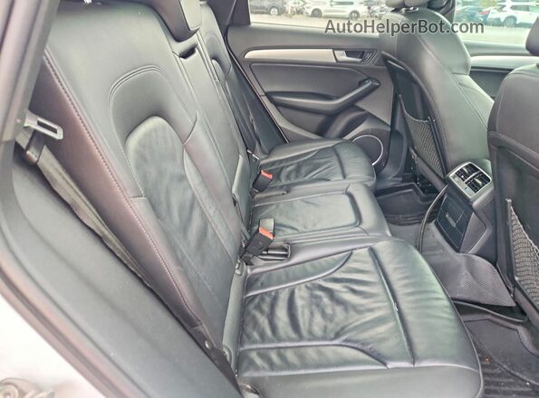WA1M2AFP1HA055207 2017 AUDI Q5 White Vista interior trasera