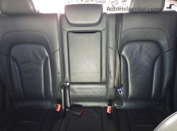 WA1M2AFP5HA048714 2017 AUDI Q5 White Вид задніх сидінь