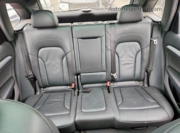 WA1M2AFP7HA091029 2017 AUDI Q5 Black Widok tylnych siedzeń