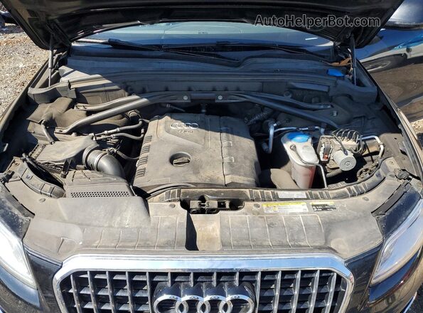 WA1M2AFP9HA069632 2017 AUDI Q5 Black Widok komory silnika