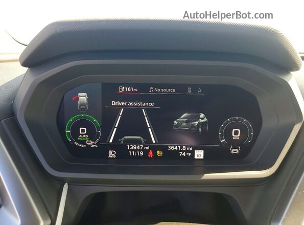 WA1MUBFZ8RP048027 2024 AUDI Q4 Черный Вид щитка приборов