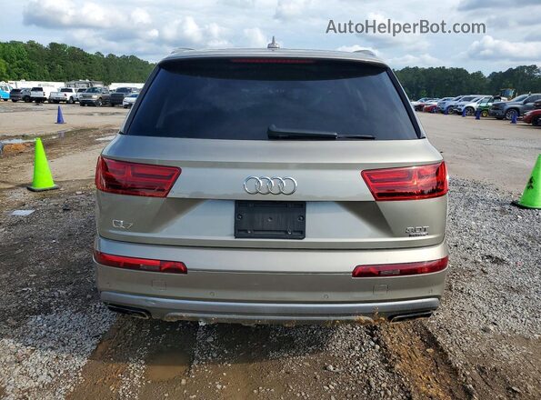 WA1VAAF70HD019059 2017 AUDI Q7 Желто-коричневый Вид сзади