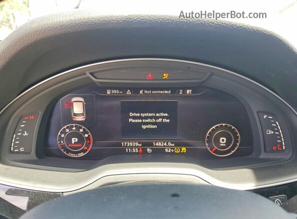 WA1VAAF70JD019343 2018 AUDI Q7 White Widok zestawu wskaźników