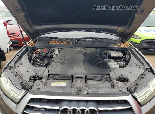 WA1VAAF76HD046945 2017 AUDI Q7 Gray უკანა სალონის ხედი