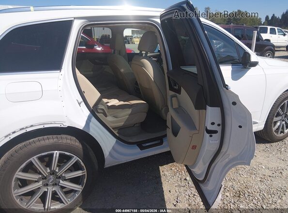 WA1VAAF76JD022294 2018 AUDI Q7 White Widok naklejki z numerem VIN