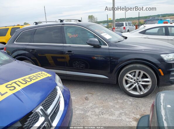 WA1VAAF78JD043146 2018 AUDI Q7 Black Widok wnętrza z tyłu
