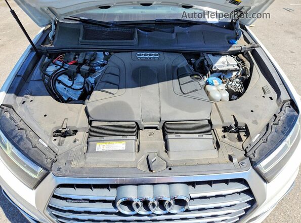 WA1VAAF7XHD013382 2017 AUDI Q7 White Widok komory silnika