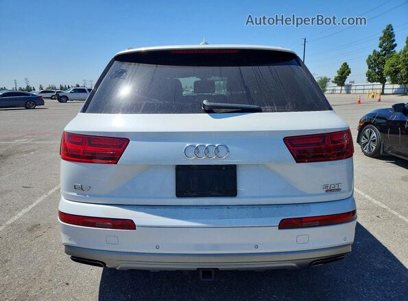 WA1VAAF7XHD013382 2017 AUDI Q7 White Widok z tyłu