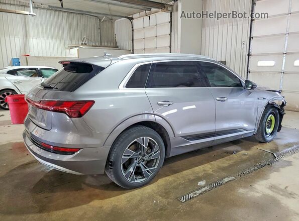 WA1VAAGE3MB018135 2021 AUDI E-TRON Серый Задняя правая четверть