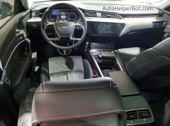 WA1VAAGE3MB018135 2021 AUDI E-TRON Серый Вид панели приборов