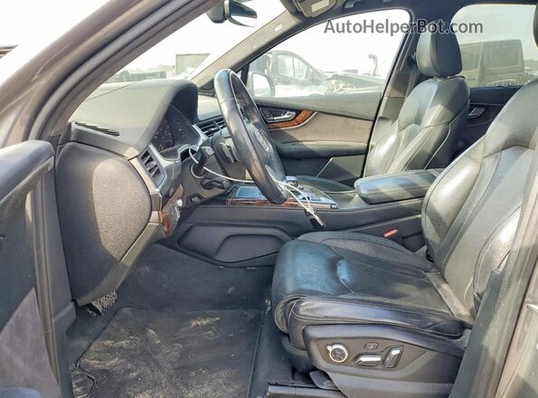WA1VABF72JD009581 2018 AUDI Q7 Gray Widok wnętrza z przodu