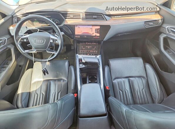 WA1VABGE0KB016507 2019 AUDI E-TRON Blue Vista del salpicadero
