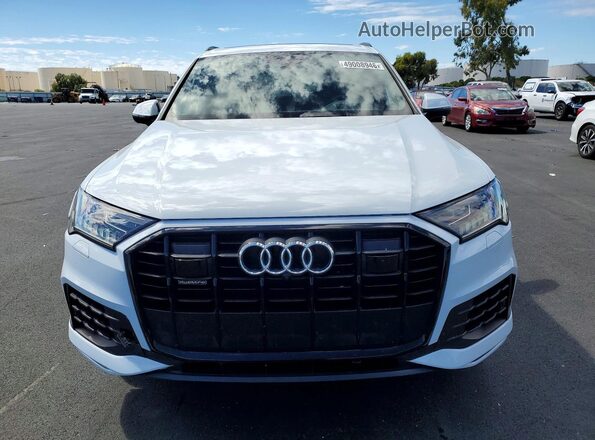 WA1VXAF75MD037114 2021 AUDI Q7 White Вид спереду