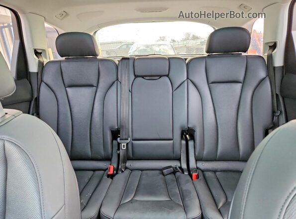 WA1VXAF77LD001388 2020 AUDI Q7 Gray Widok tylnych siedzeń
