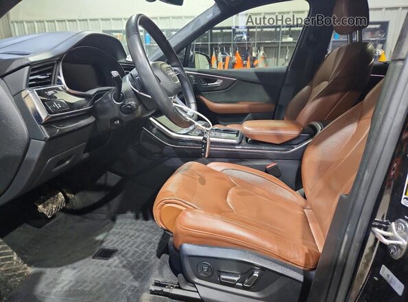WA1VXAF77LD006414 2020 AUDI Q7 Черный Вид салона спереди
