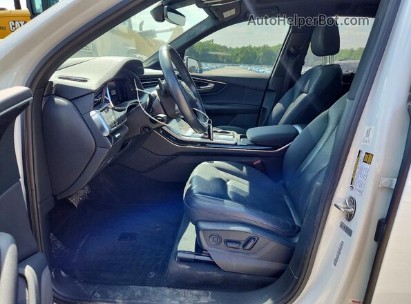WA1VXBF70LD005286 2020 AUDI Q7 White Widok wnętrza z przodu