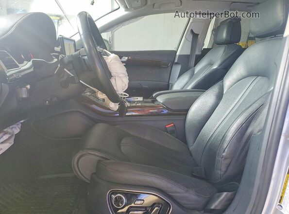 WAU44AFD7HN013118 2017 AUDI OTHER Silver Widok wnętrza z przodu