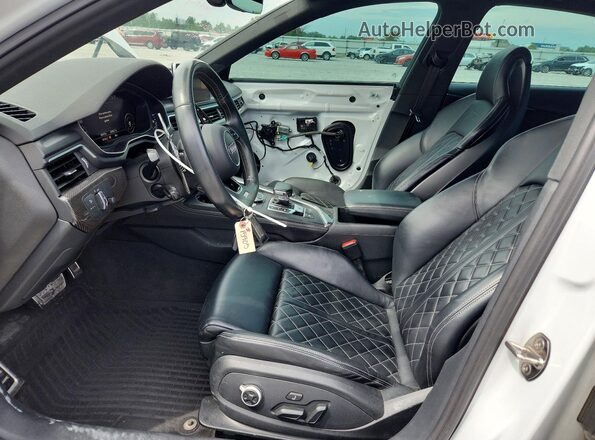 WAUB4AF45JA234639 2018 AUDI S4 Белый Вид салона спереди