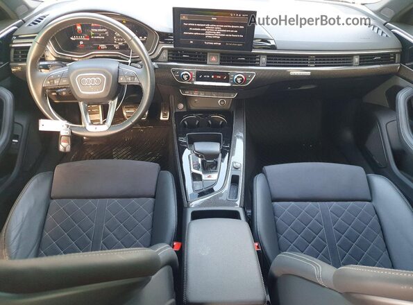 WAUB4AF46PA012250 2023 AUDI S4 Серый Вид панели приборов