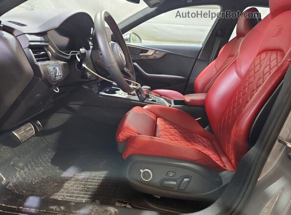 WAUB4AF49KA003731 2019 AUDI S4 Gray Widok wnętrza z przodu