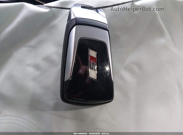 WAUB4AF4XNA019991 2022 AUDI S4 Серый Вид панели приборов