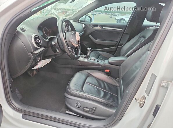WAUB8GFFXG1073884 2016 AUDI A3 White Вид салону спереду