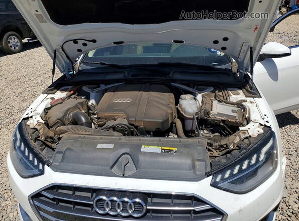 WAUBBAF42MA035817 2021 AUDI A4 White Widok wnętrza z tyłu