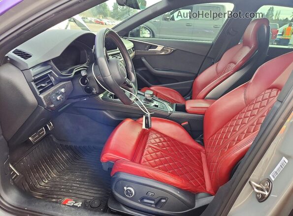 WAUC4AF49KA074139 2019 AUDI S4 Фиолетовый Вид салона спереди