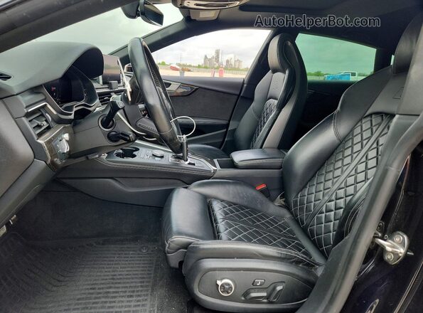 WAUC4CF55KA080573 2019 AUDI S5 Black Front interior view